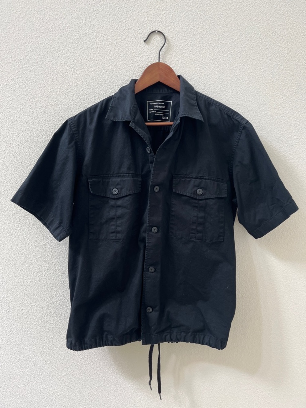 Men's Black Short-Sleeve Shirt Jacket with Drawstring Hem